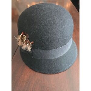 Vintage Style Black 100% Wool Cloche Hat with Feather Detail RN 86183 One Size